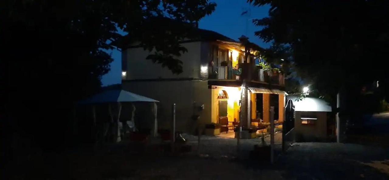 Casa In Campagna Oltrepo' Pavese Montecalvo Versiggia Eksteriør bilde